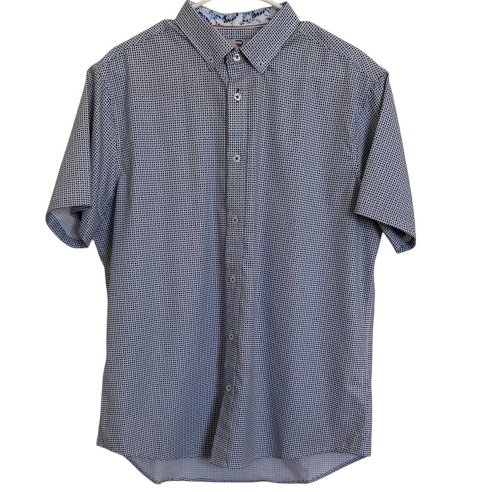 International Report Quality Classics 4 Way Stretch Short Sleeve Shirt Size L